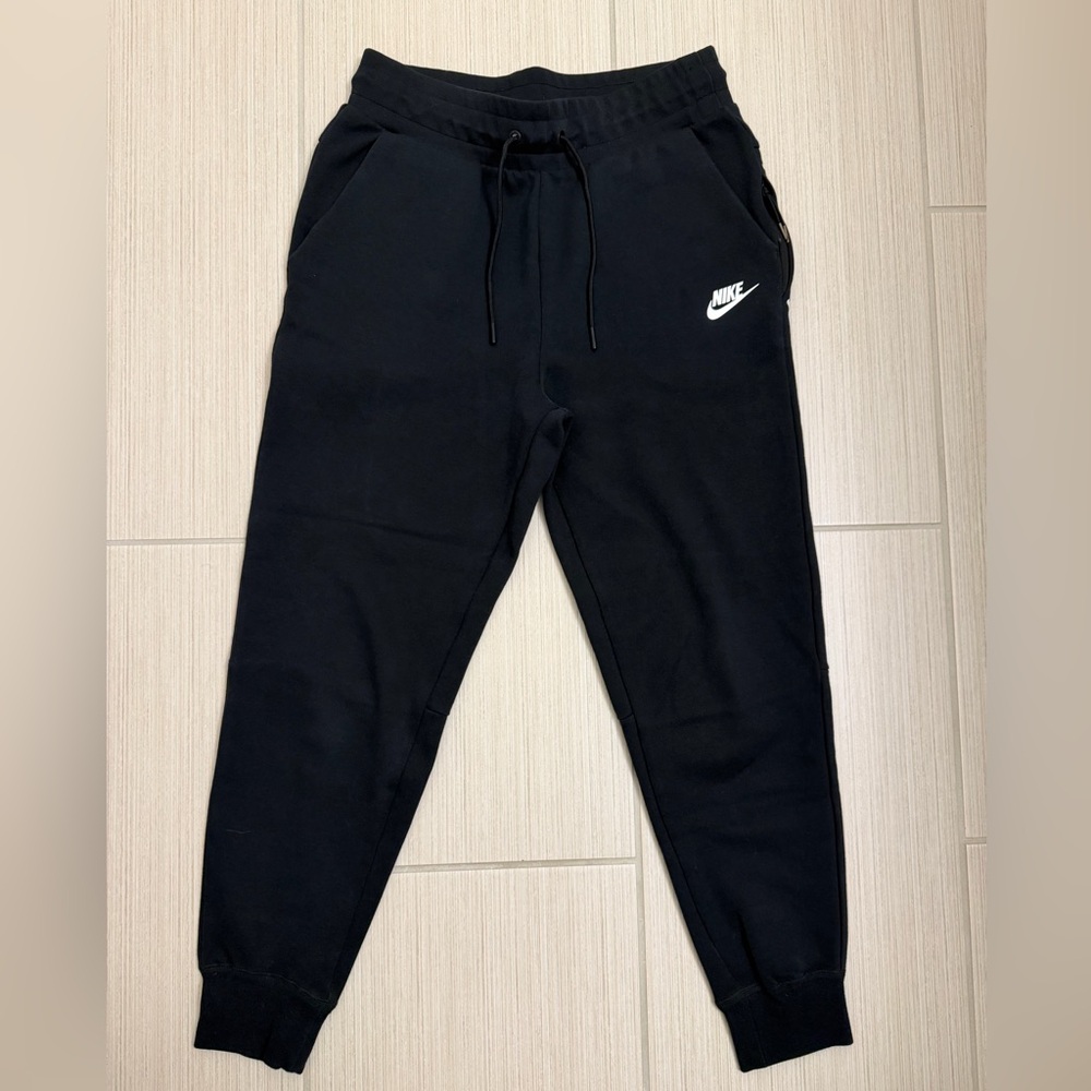 Women’s Nike Black Sweatpants